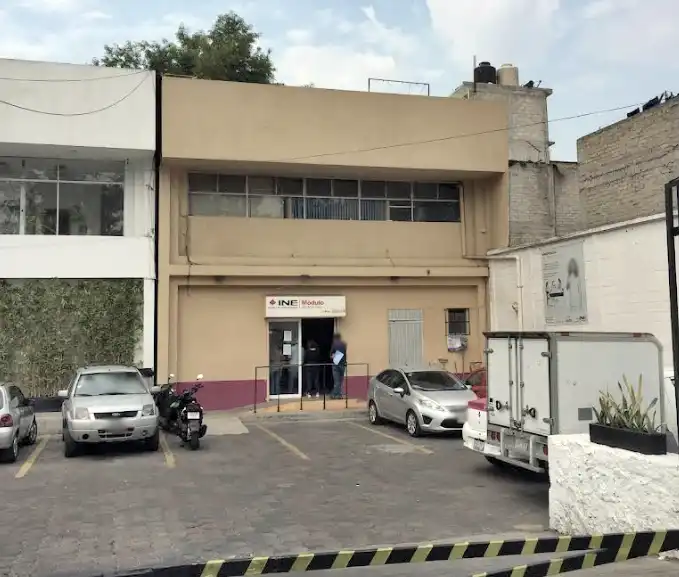 Módulo Las bombas Vista Fachada y Parking